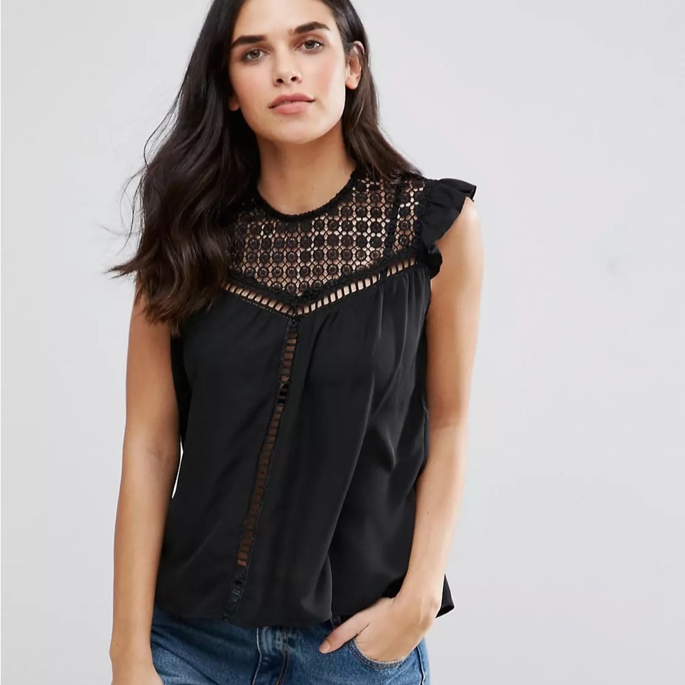 NWT Goldie Simple Rules Blouse With Lace Inserts And Frill Sleeves Medium